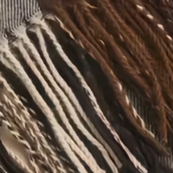 Brown and Tan Plaid Women’s Scarf with Tassels NWT - Picture 3 of 5